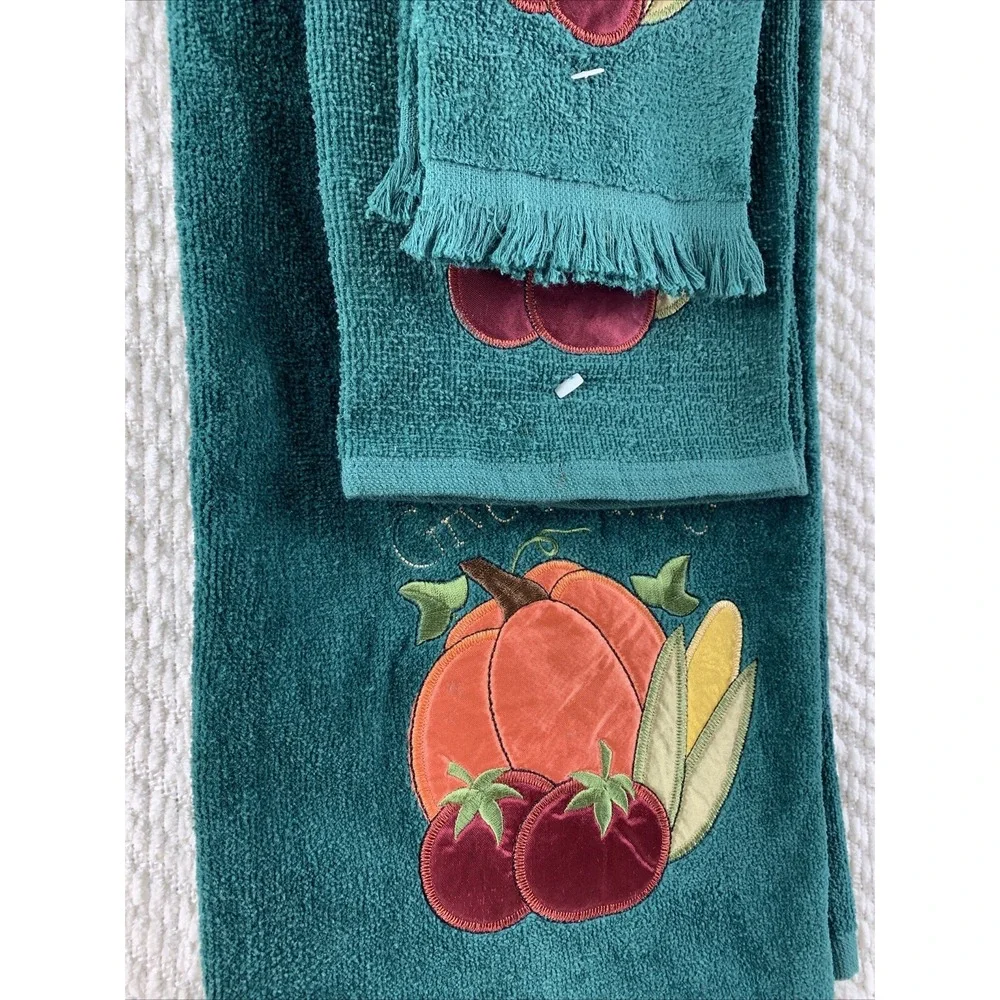 Thanksgiving Decorator Green Bath Room Hand Towels Set Fall Pumpkin Embroidered‎
